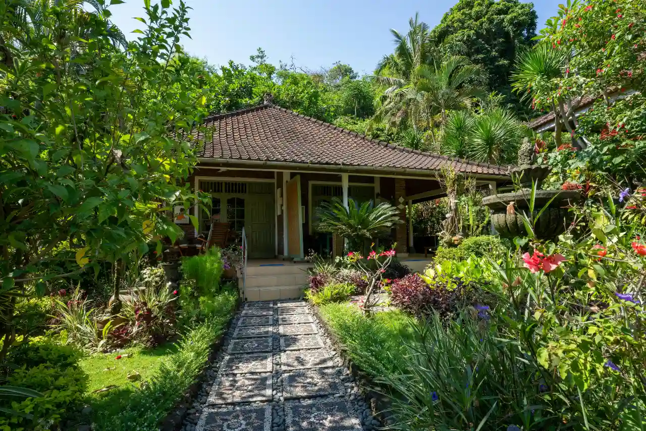 spa massage with calm ambiance and warm lighting in Bangalore spa